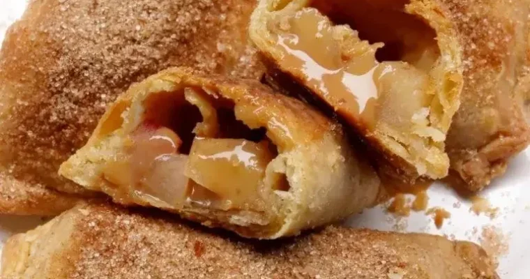 Apple and cinnamon pies in Air Fryer