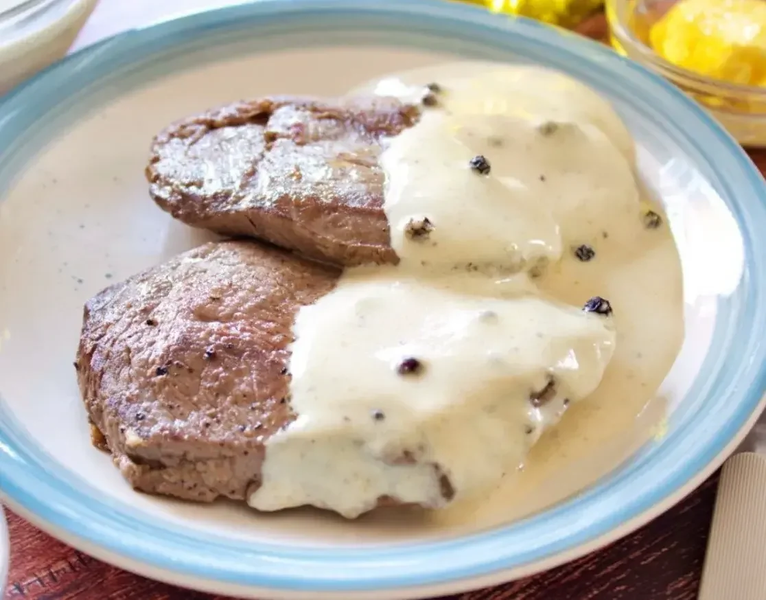 Beef tenderloin in cream sauce in Air Fryer