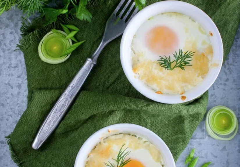 Bread moulds with egg, ham and cheese  in Air Fryer