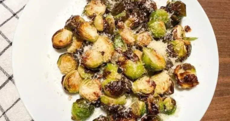 Bruselles with garlic and parmesan in Air Fryer