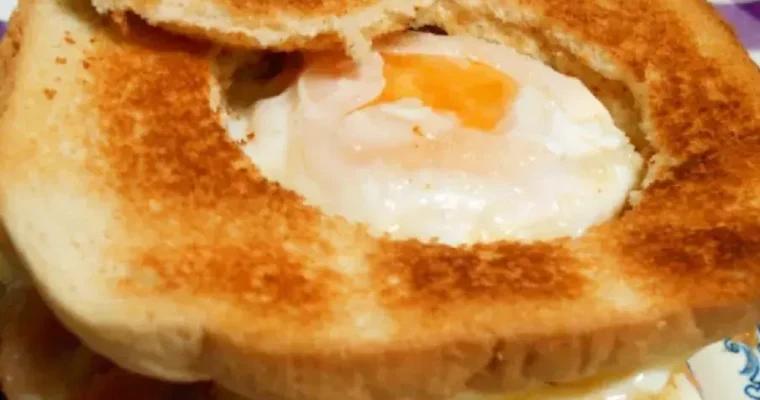 Egg sandwich in Air Fryer
