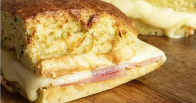 Mixed sandwich with courgette bread in Air Fryer