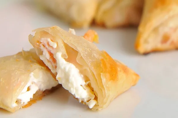 Pasta and cheese triangles in Air Fryer