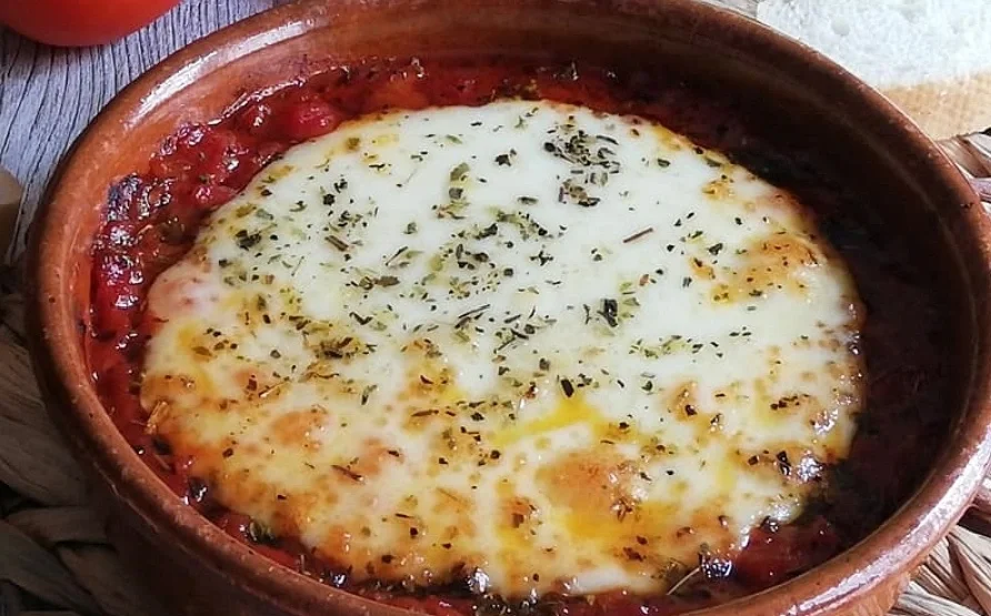 Provolone cheese with tomato