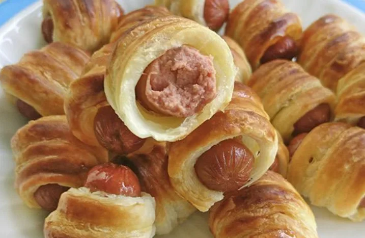 Air Fryer Cocktail Sausage Rolls (Pigs in a Blanket)
