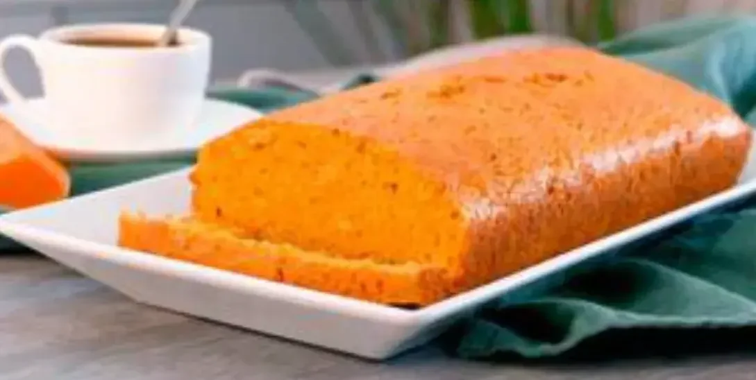 Pumpkin sponge cake