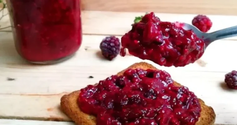 Red fruit jam in Air Fryer