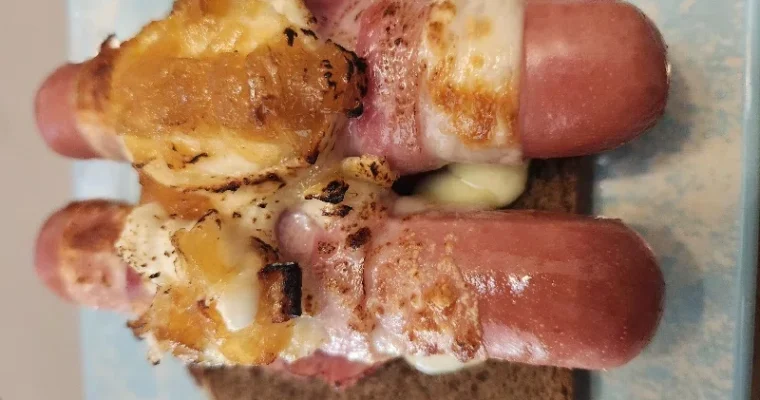 Sausages with goat roll and caramelised onion for air fryer