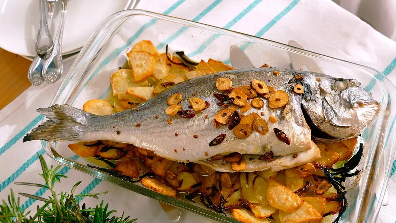 Sea bream with potatoes  in Air Fryer