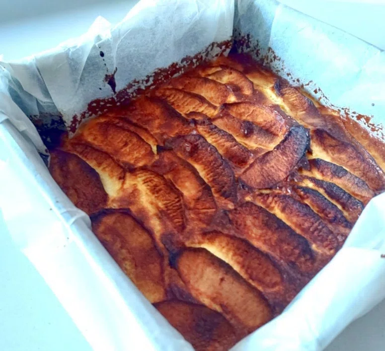 Air Fryer Apple Lemon Cheesecake Pie