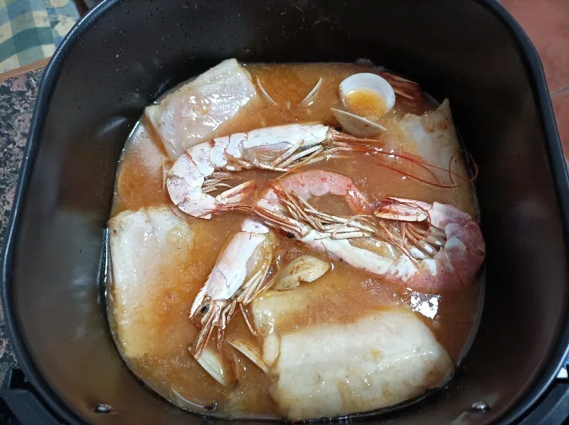 Hake in sauce in air fryer