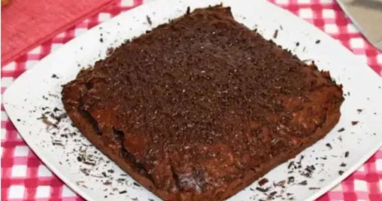 Oatmeal, chocolate and honey sponge cake for air fryer