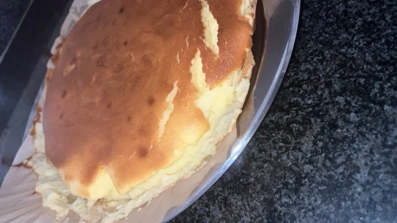 Easy Air Fryer Cheesecake (5 Ingredients)